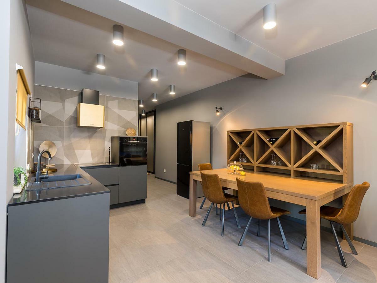 Magnolia - Modern Apartment Near City Center And Sea Poreč Eksteriør billede