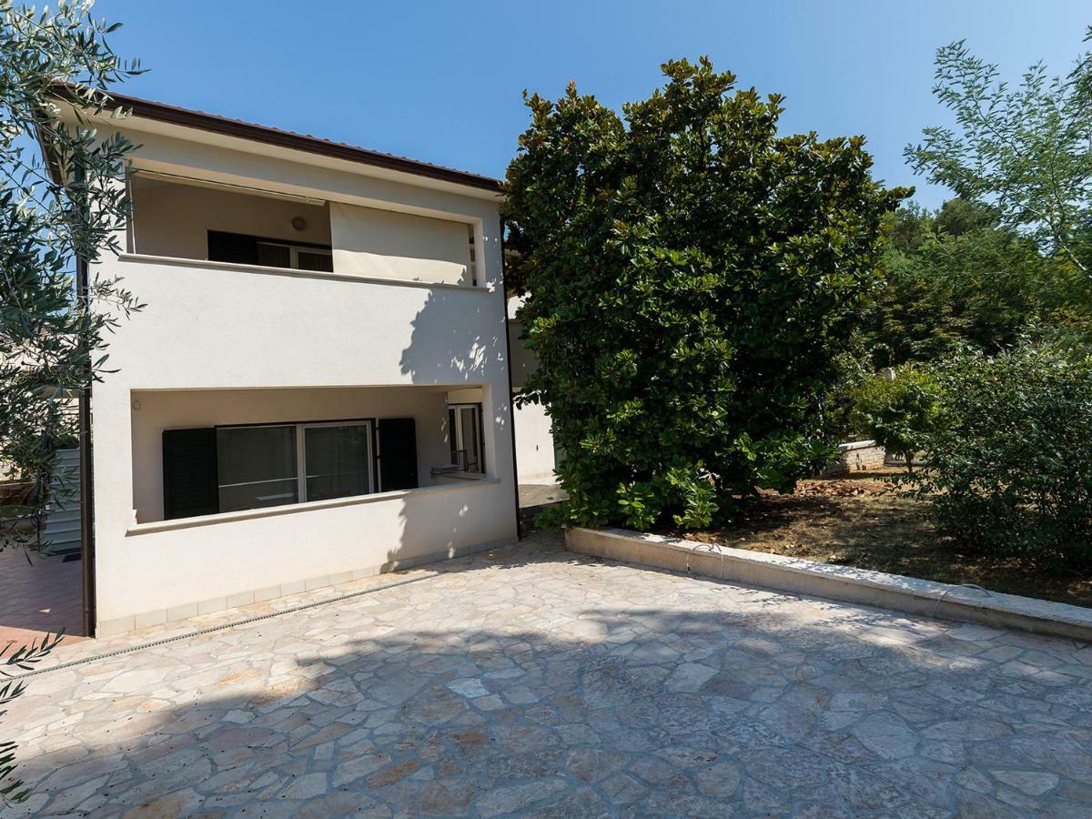 Magnolia - Modern Apartment Near City Center And Sea Poreč Eksteriør billede